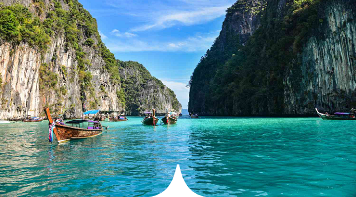 Thailand: Island Sunsets & Rooftop Countdowns