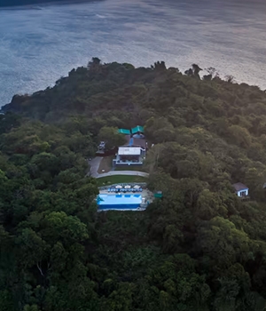 Cintacor Island resort
